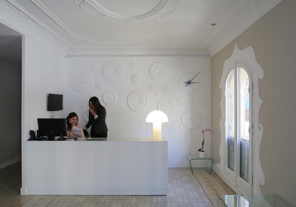 Hostal Medea Barcelona Buitenkant foto